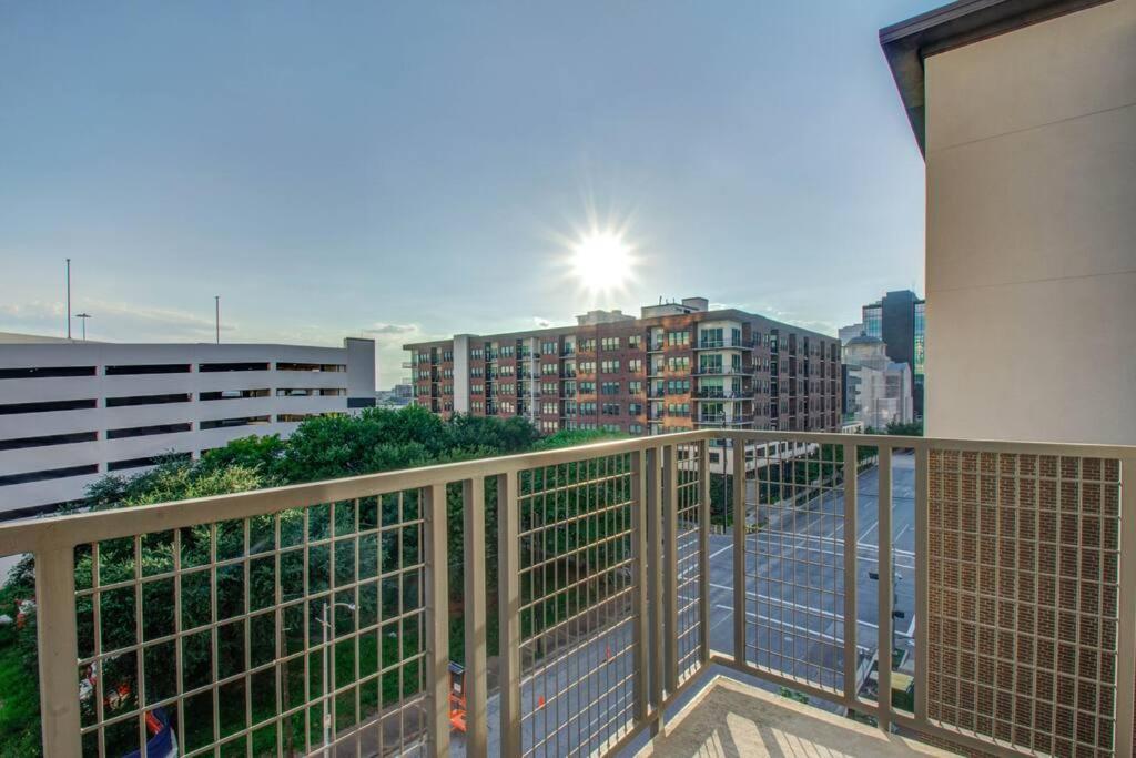 Best 5* Luxury Living Downtown Kingbed Suite Houston Eksteriør billede