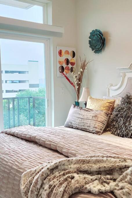 Best 5* Luxury Living Downtown Kingbed Suite Houston Eksteriør billede